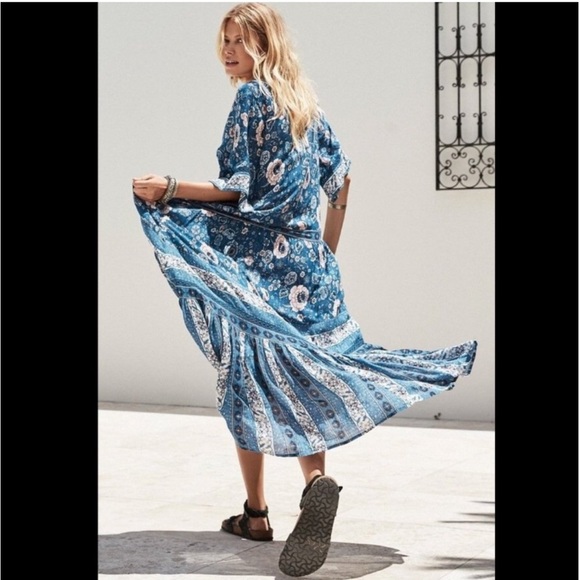 💙Spell & The Gypsy Zahara Gown size Small 💙 - Picture 3 of 15